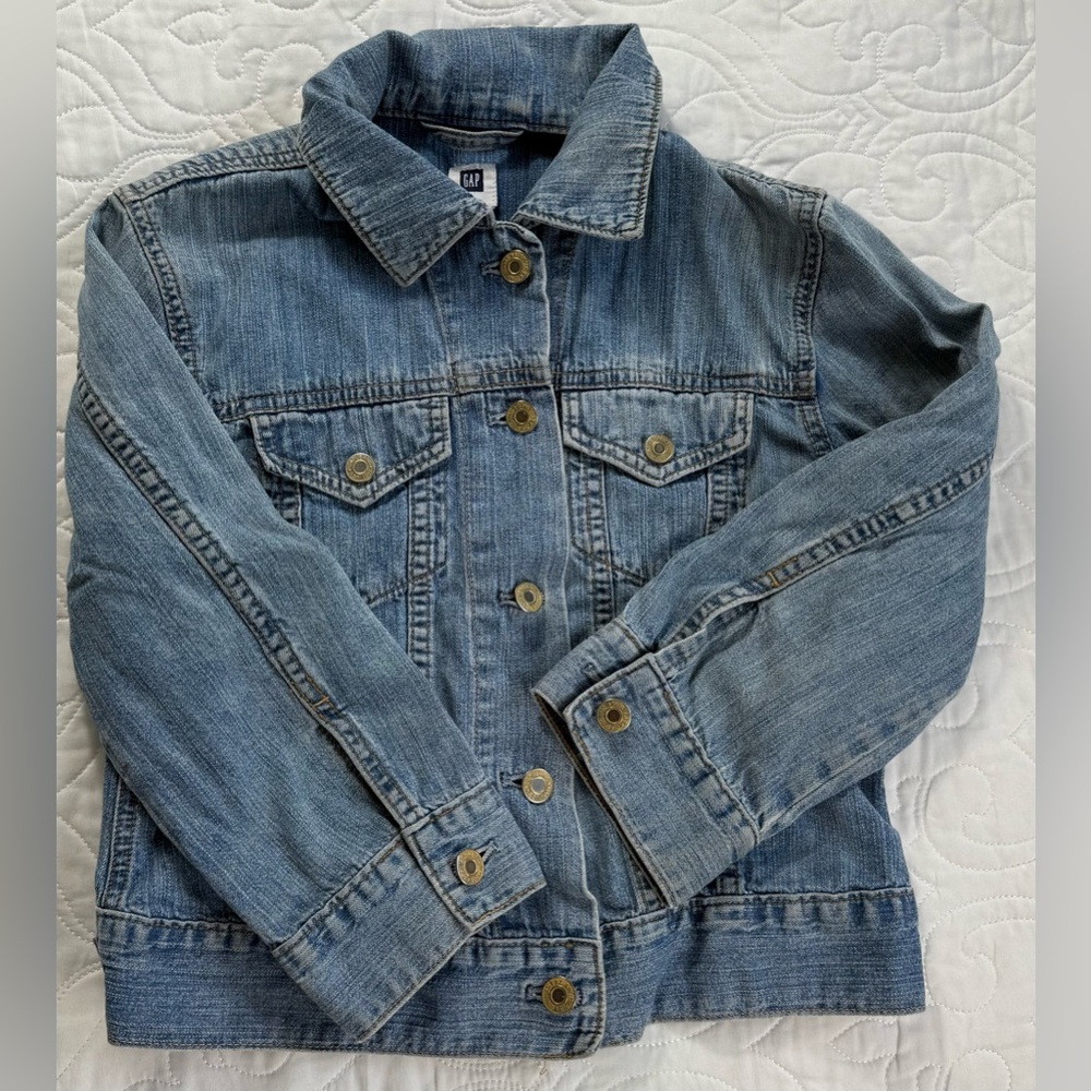 GAP Kids Blue Medium‎ Wash Denim Button Classic Trucker Jean Jacket Girl XL GUC